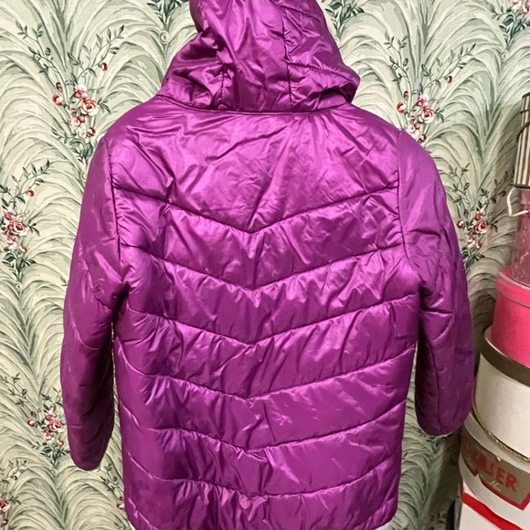 Eddie Bauer puff coat - Picture 2 of 2
